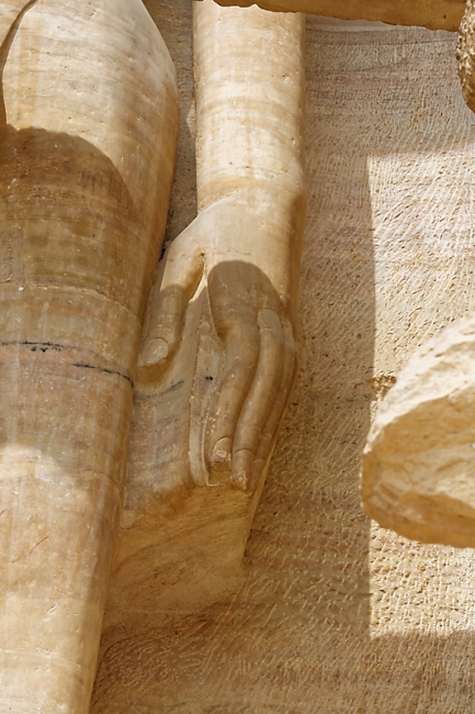 Gwalior-Statues jaïnes-056